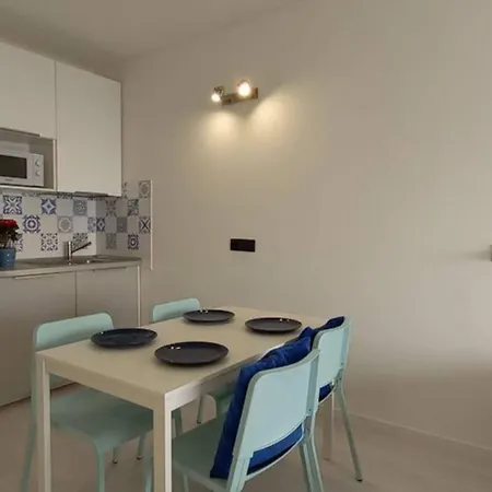 La Selva Lake View Apartment *
